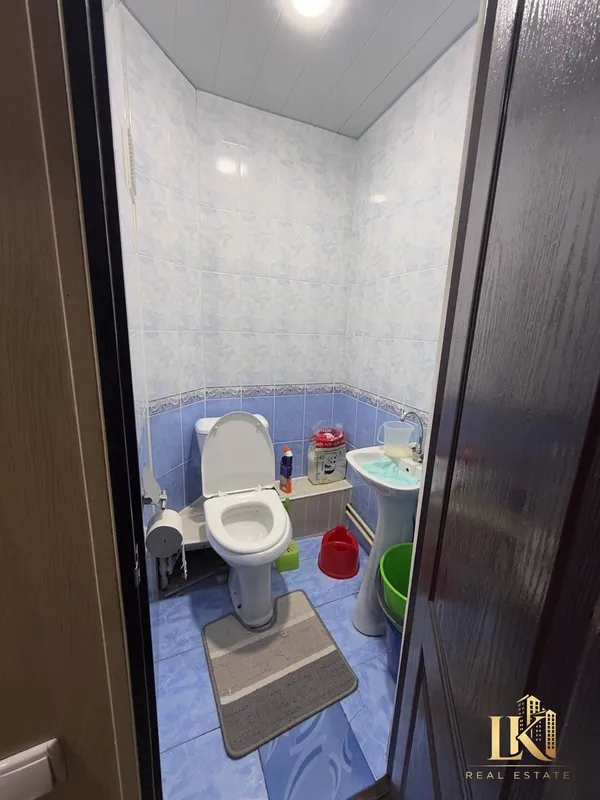 Yangi qurilishdagi keng 3 xonali kvartira sotiladi 3