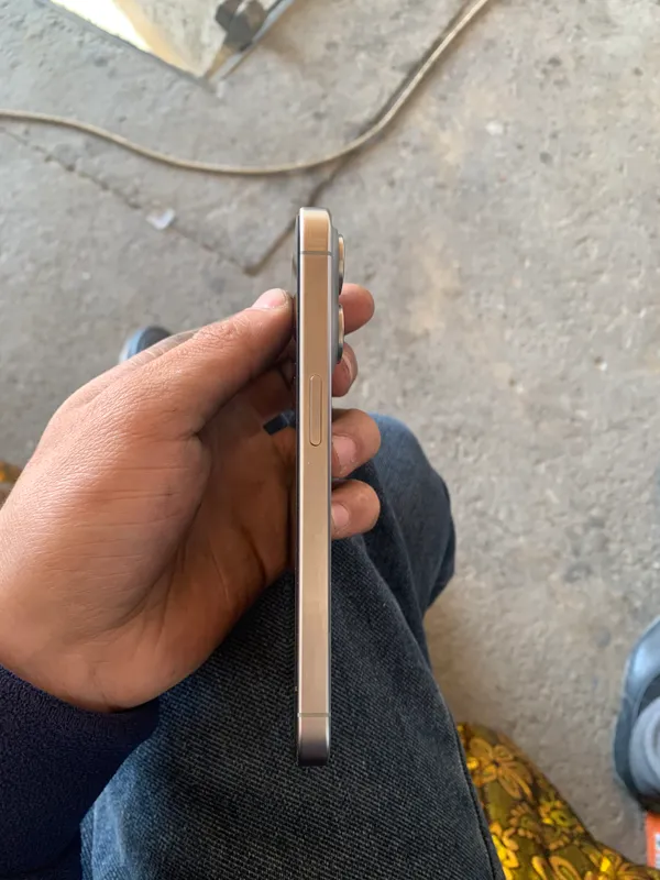 Iphone15 pro 256 gb 2 ta sim 4