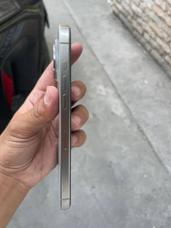 iPhone 15pro max 256 dual sim 6