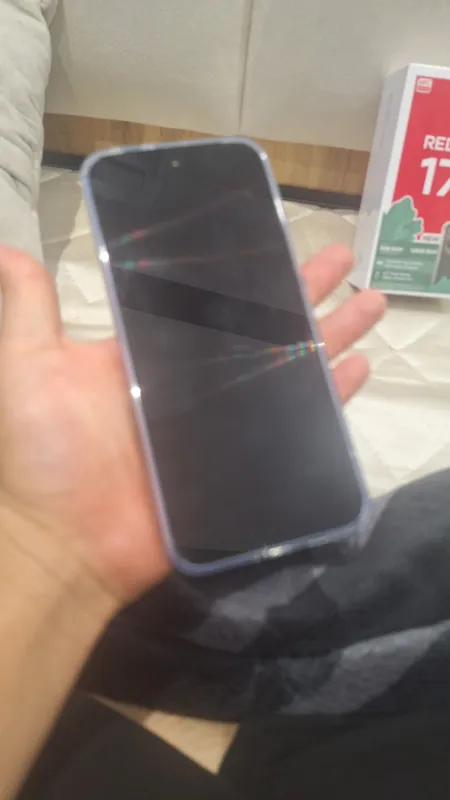 Redmi 17 4+4ram 128gb batarea7500 120Hz 2