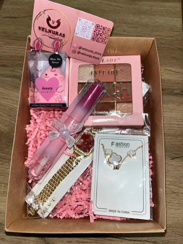 Cosmetic box