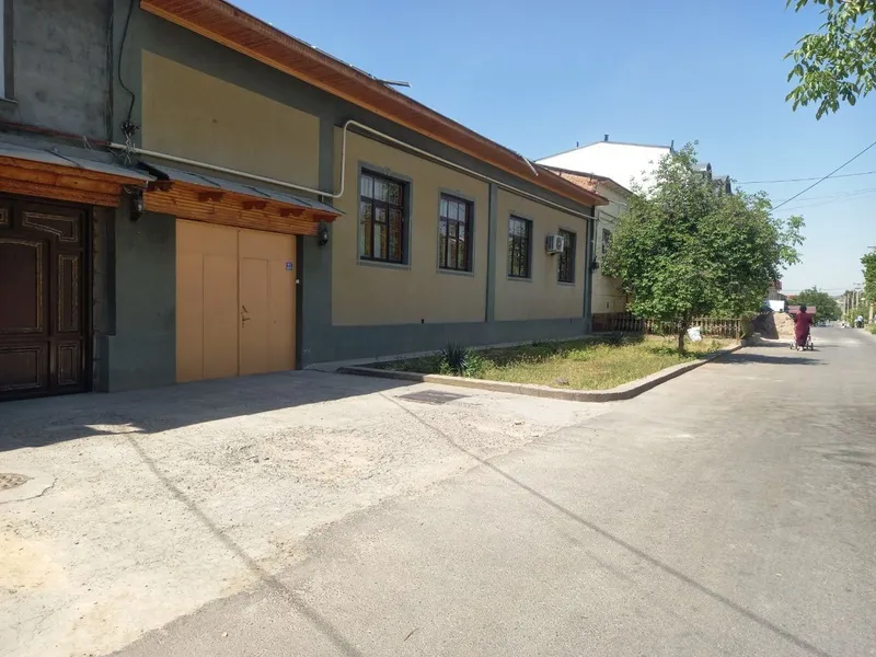 Uy sotiladi òrikzor 1 Uy sotiladi òrikzor 1