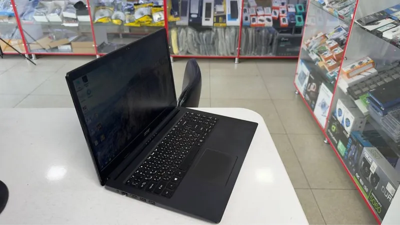 Acer office Noutbuk seleron N4020 DDR4 4/500 hdd holati yaxshi — фото 3