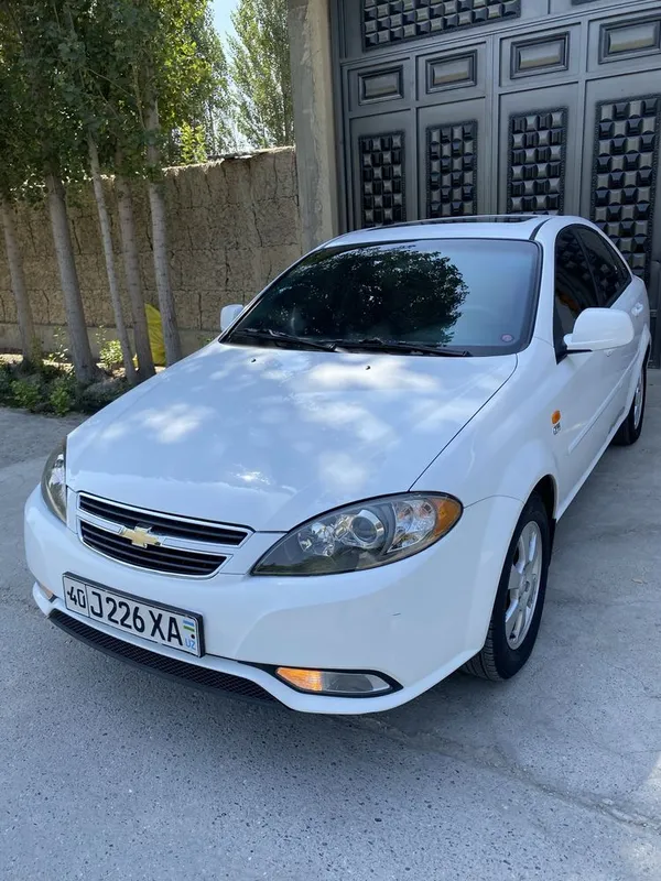 Chevrolet Gentra 3-Pozitsiya avtomat 3 Chevrolet Gentra 3-Pozitsiya avtomat 3