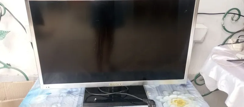 Телевизор южный карейский 1