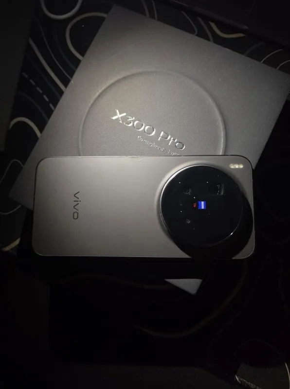 Vivo X300 pro 16/512GB полный комплект 57 циклов 1 Vivo X300 pro 16/512GB полный комплект 57 циклов 1