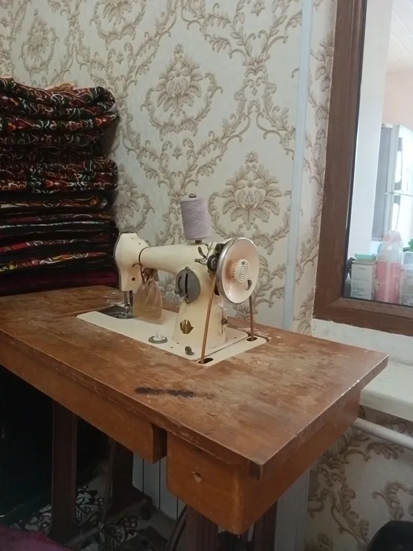 tikuv mashinasi sotiladi ishlab turgan  moshina 2