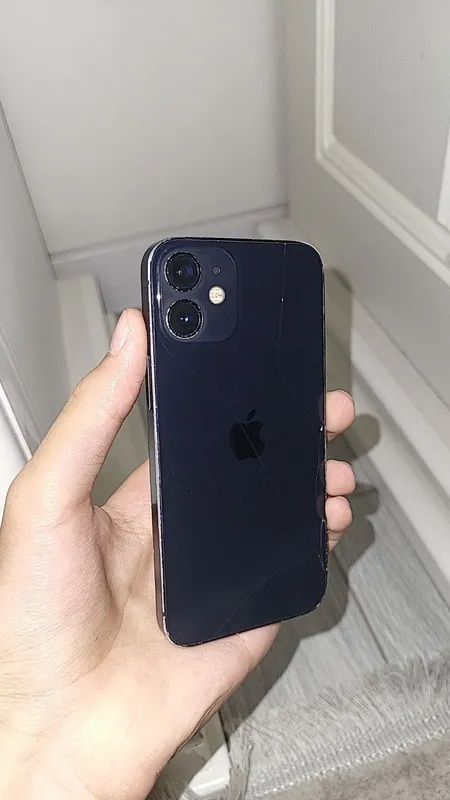 iPhone 12 mini 1