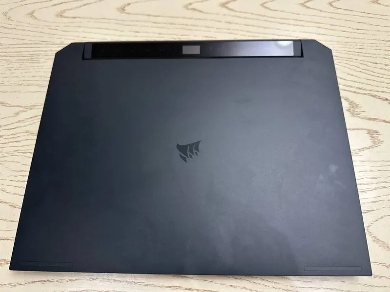 Игровой мощный Corsair voyager A 1600 . Noutbuk, ноутбук игровой. 2