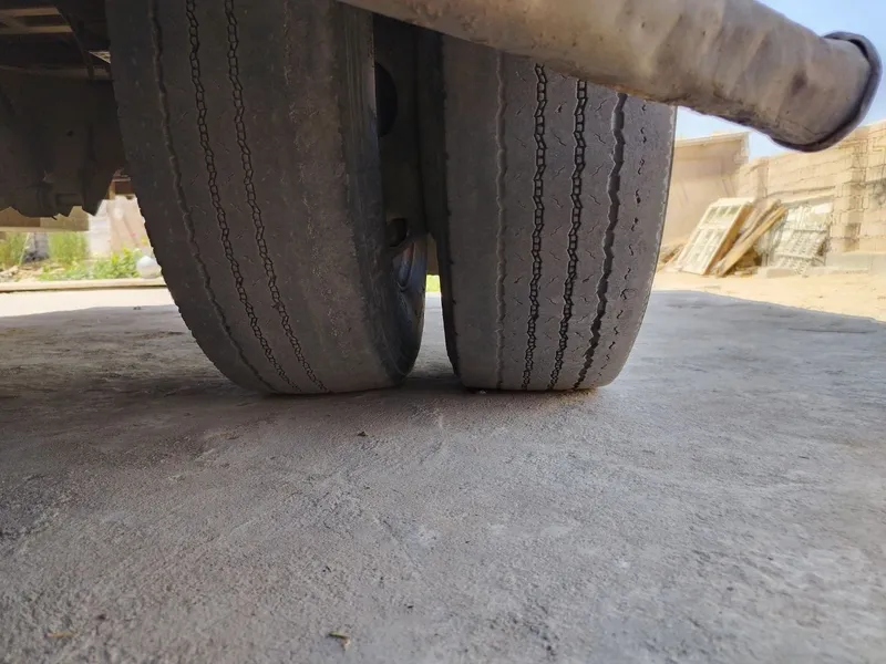 Isuzi avtobus... 6 Isuzi avtobus... 6