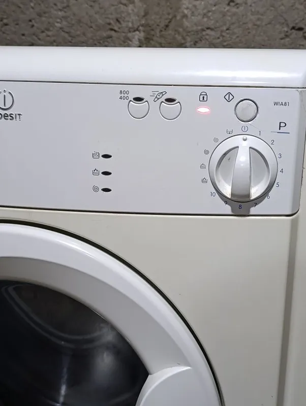 Стиральная машина автомат Indesit — фото 2