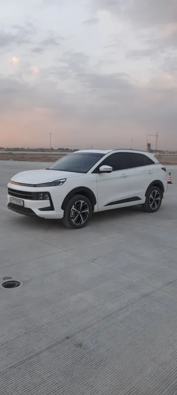 Продаётся автомобиль Jac js 6 крассовер 4 Продаётся автомобиль Jac js 6 крассовер 4