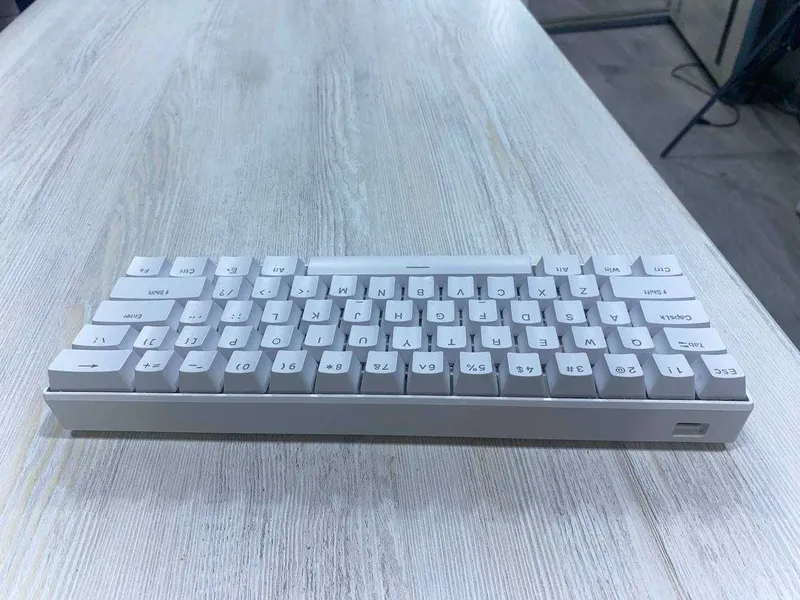 original Igravoy klavitura yangi yarm narxiga 2 original Igravoy klavitura yangi yarm narxiga 2