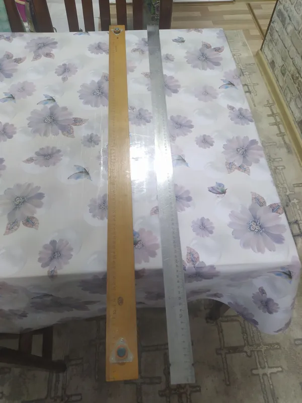 Продам деревянный метр и железный метр