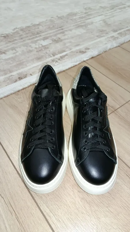 Продам новые кеды — фото 1