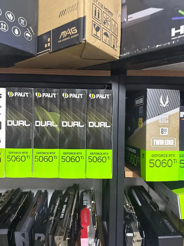 RTX 5060 Palit Dual RTX 5060 Palit Dual