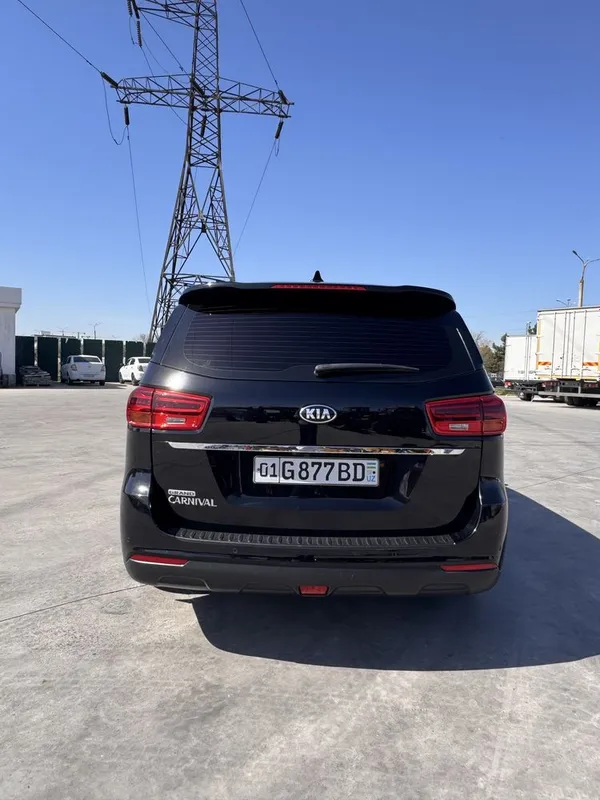 Kia Grand Carnival 2020 Benzin — фото 2