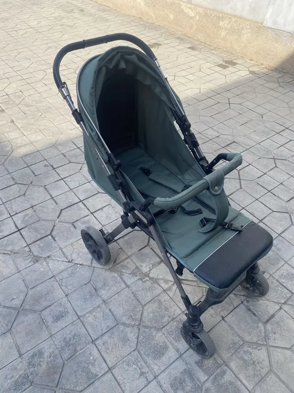 Deyarli yangi bolalar aravachasi, a’lo holatda 1 Deyarli yangi bolalar aravachasi, a’lo holatda 1