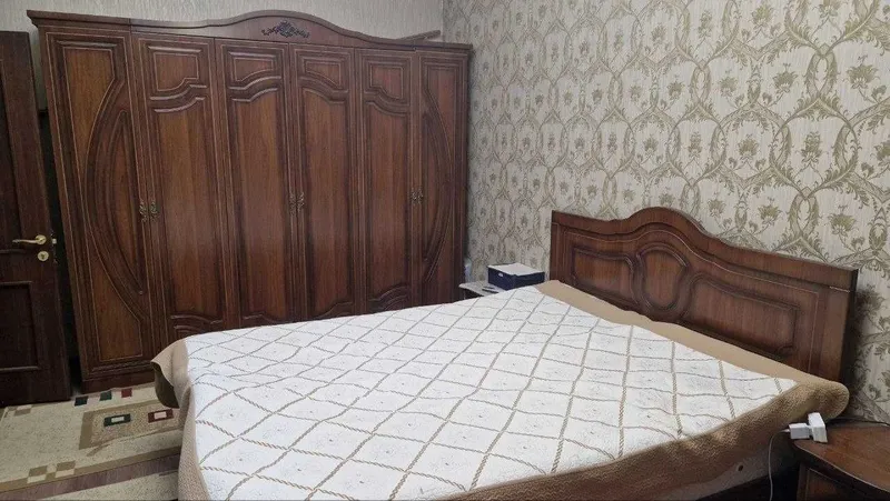 Продается спальный гарнитур