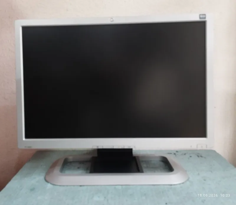 Монитор HP 20" LCD 1