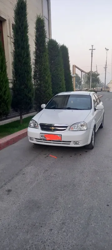 Белый Lacetti, 2-я позиция 2 Белый Lacetti, 2-я позиция 2