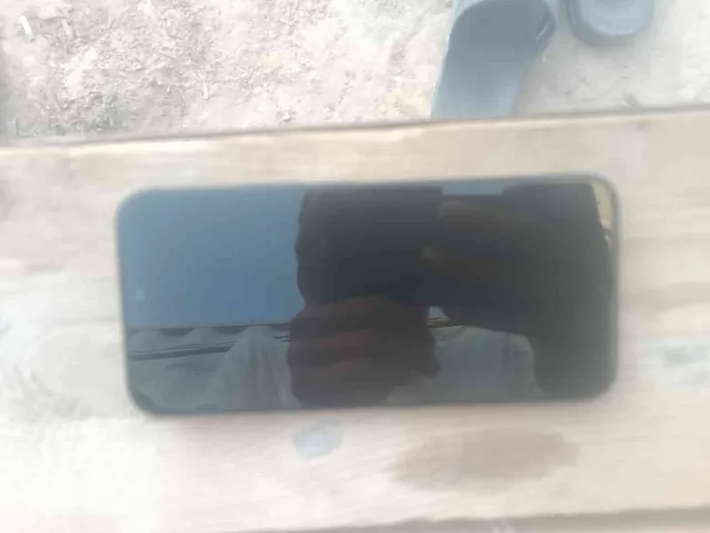 Honor x8c _ tel sotiladi 256/8 3