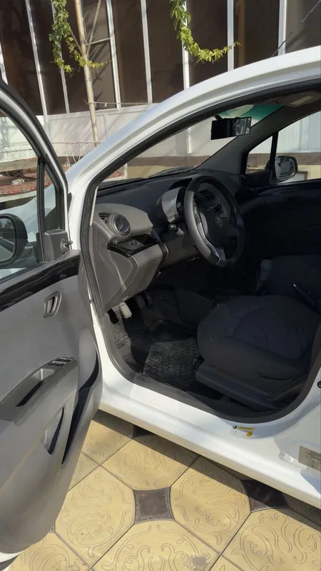 Spark 56.000 km yurgan 6.300$ 9
