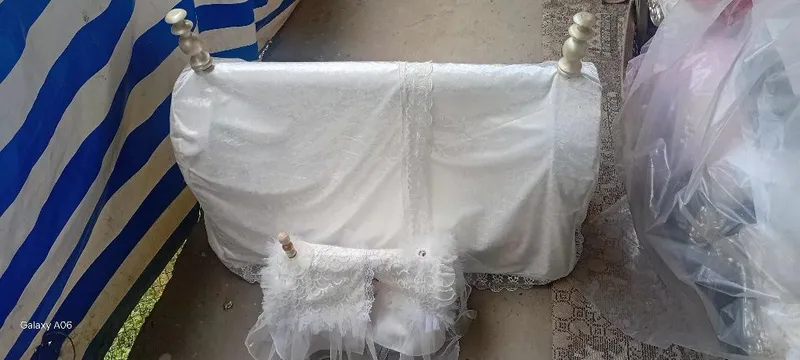 Ona va bola beshik