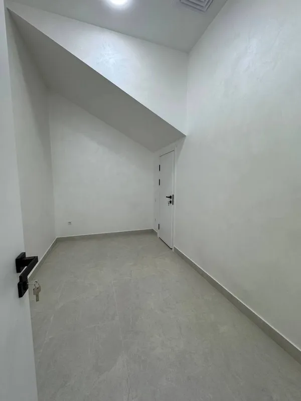 ЖК Gardens | 400кв - нежилое помещение вдоль дороги Продажа — фото 4
