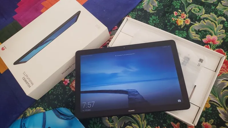 Планшет Huawei MediaPad T5 10.1" (32 GB) / В отличном состоянии