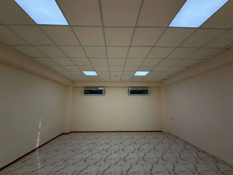 Аренда офис 39 и 27 кв м цена 12$ внутри квартал ц13 — фото 1