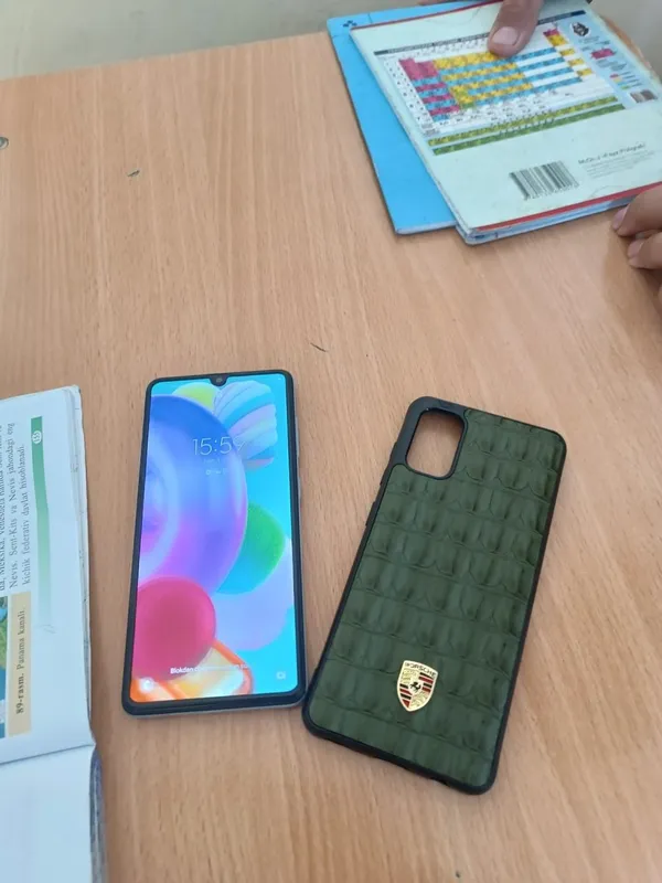 Samsung A41 3