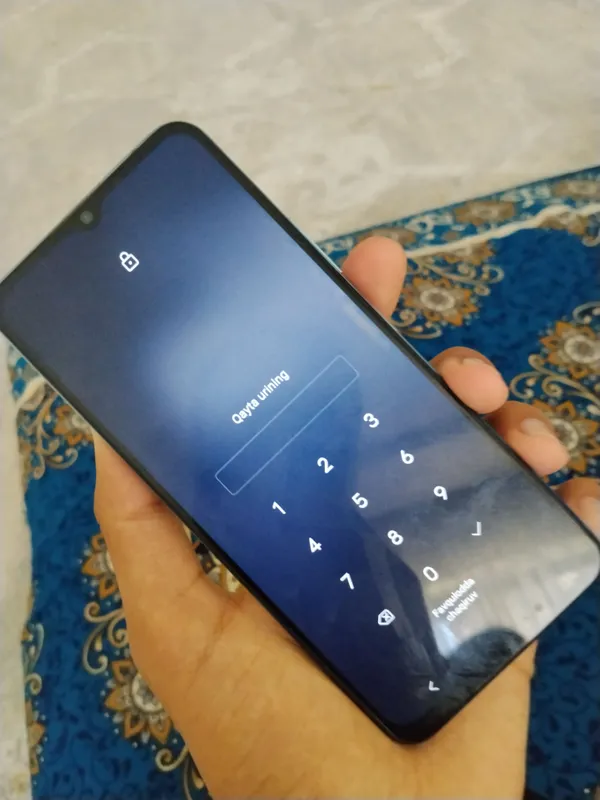 vivo y53 очень отличный телефон, ёмкость 100, 1 месяц был 2