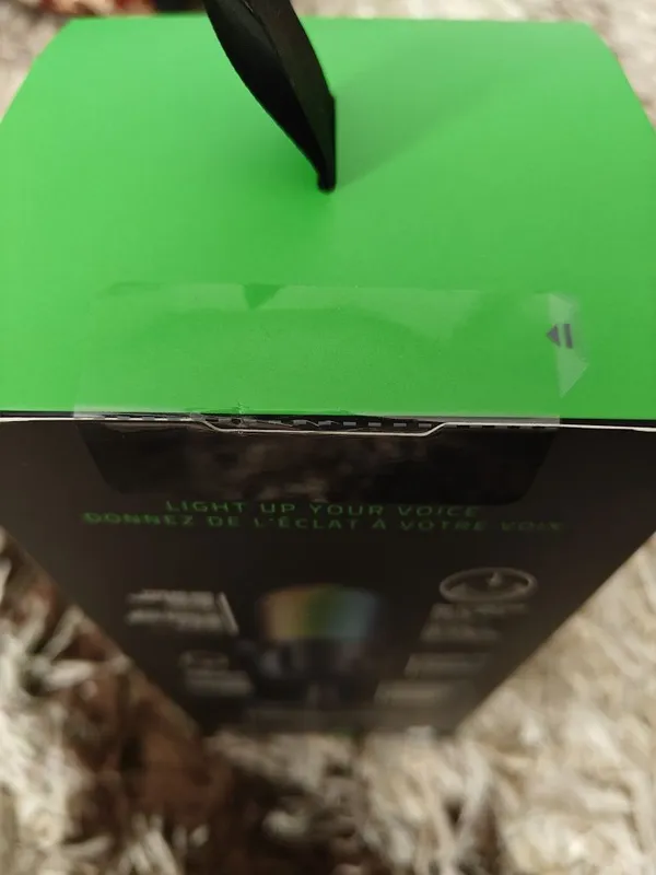 Микрофон Razer Seiren V3 Chroma RGB — фото 4
