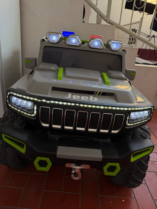 Jeep 2 месяца использовался 1