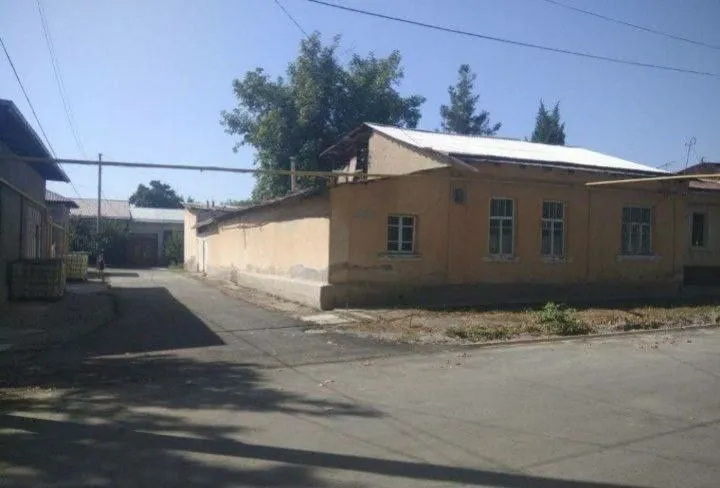 Юнусабадский Ботанический сад