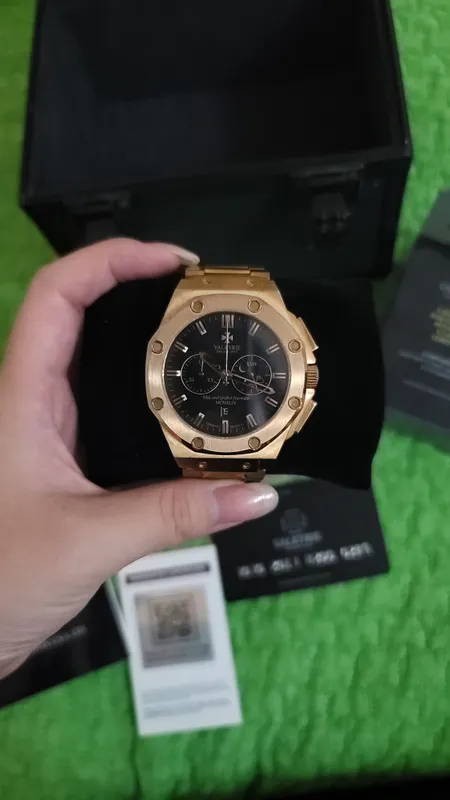 Часы Valkyrie Chrono Rose Gold | сапфир | — фото 1 Часы Valkyrie Chrono Rose Gold | сапфир | — фото 1