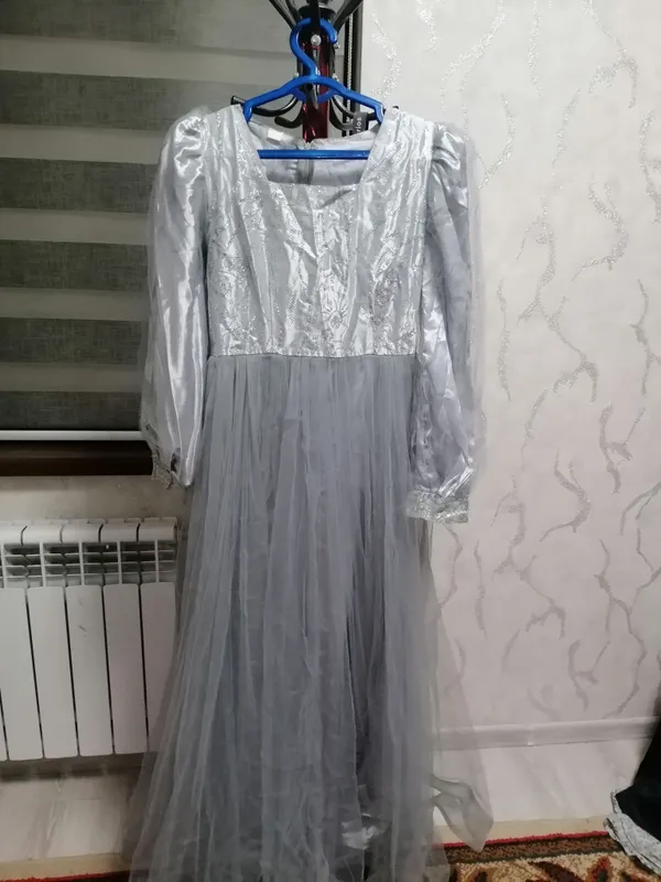 Vecherniy ko'ylak 2marta kiyilgan150.000 so'm