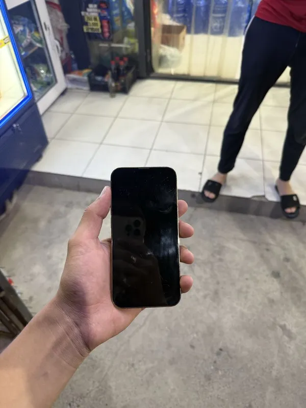 iphone 13pro yaxwi holatda 4