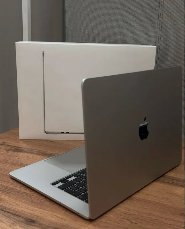 Apple MacBook Air M2