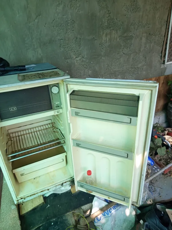 Рабочий Халадильники продам недорого 2
