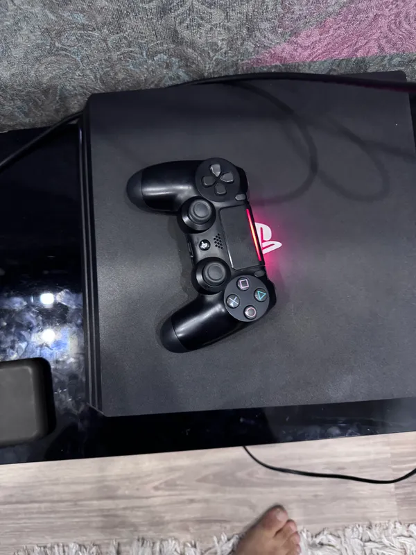 Продается Ps4 pro 3