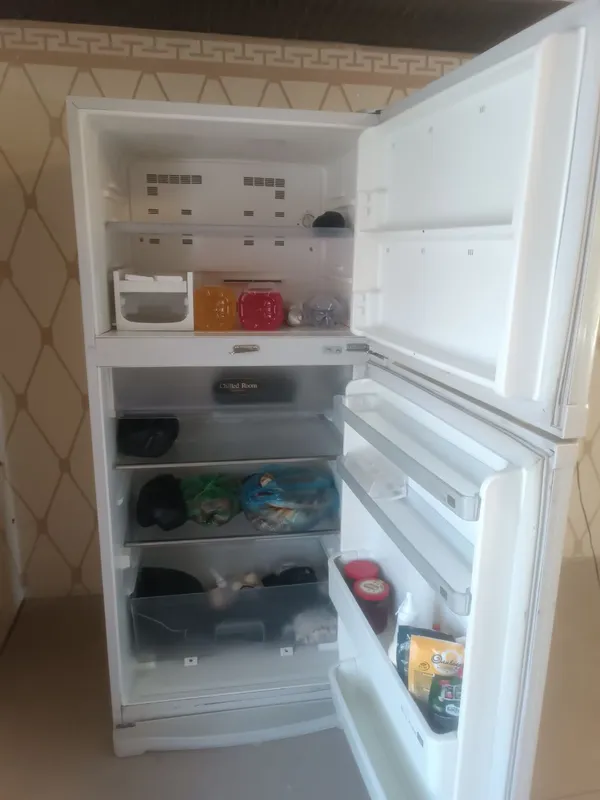 Продаётся холодильник 2 миллиона 500 тысяч сум 1 Продаётся холодильник 2 миллиона 500 тысяч сум 1