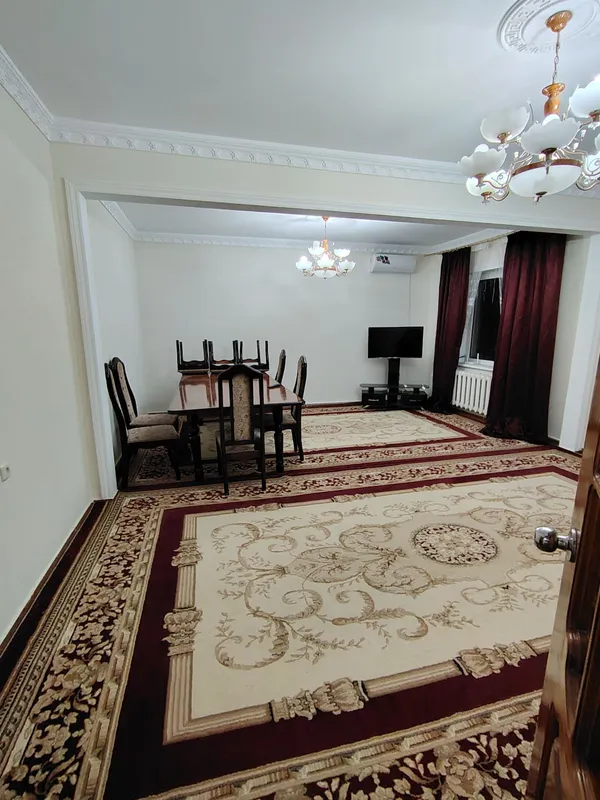 Аренда Чорсу банковский дом 3/2/5 130м²