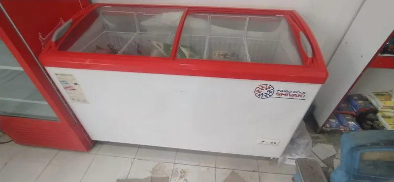 Xaladelnik sotiladi Xaladelnik sotiladi