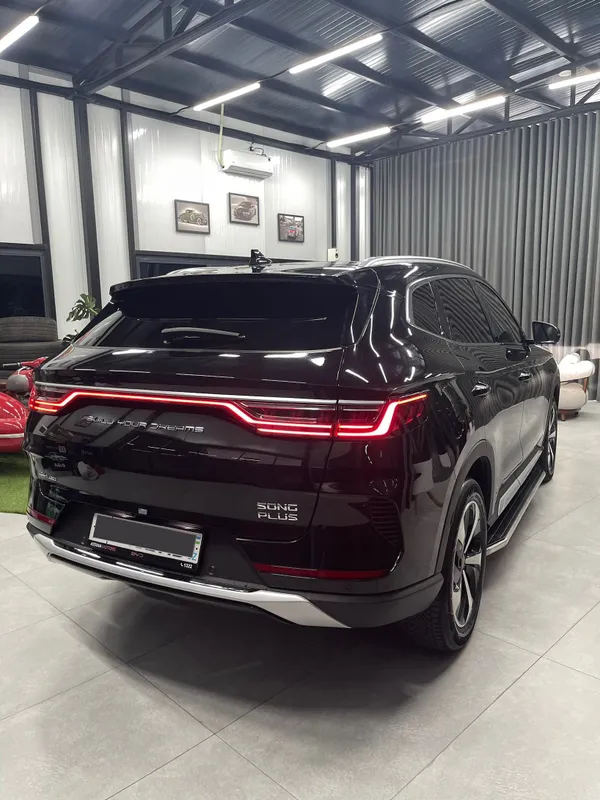 BYD Song Plus AWD full pozitsa gibrid avtomobil sotiladi ! — фото 1