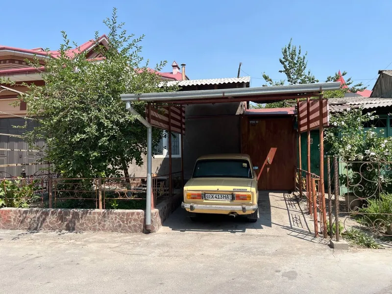 Продаётся участок. 3,6 соток. Махалля рядом с чайхана Салом.