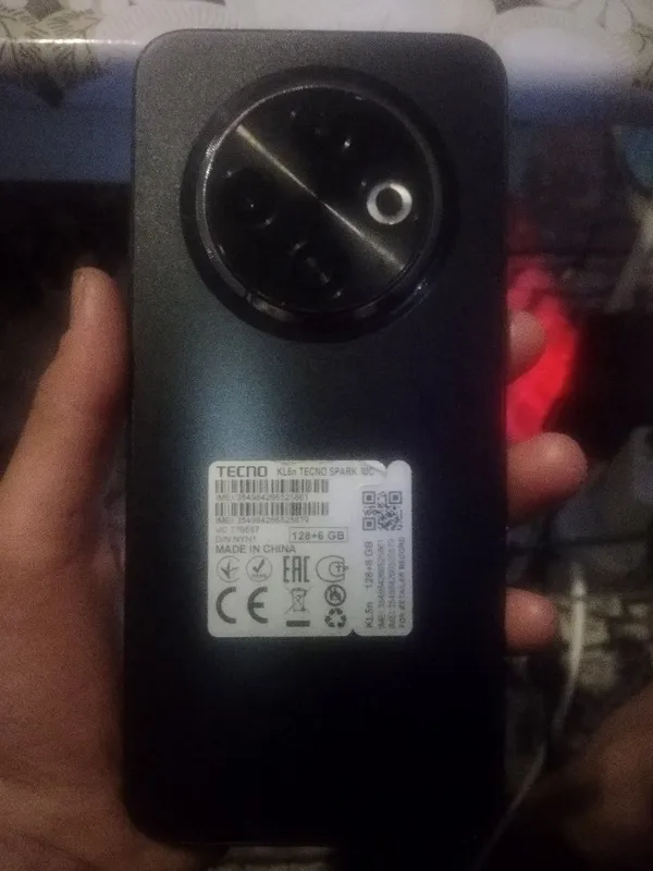 tecno spark 30s usta koʻrmagan obemn bor 6/128 — фото 1