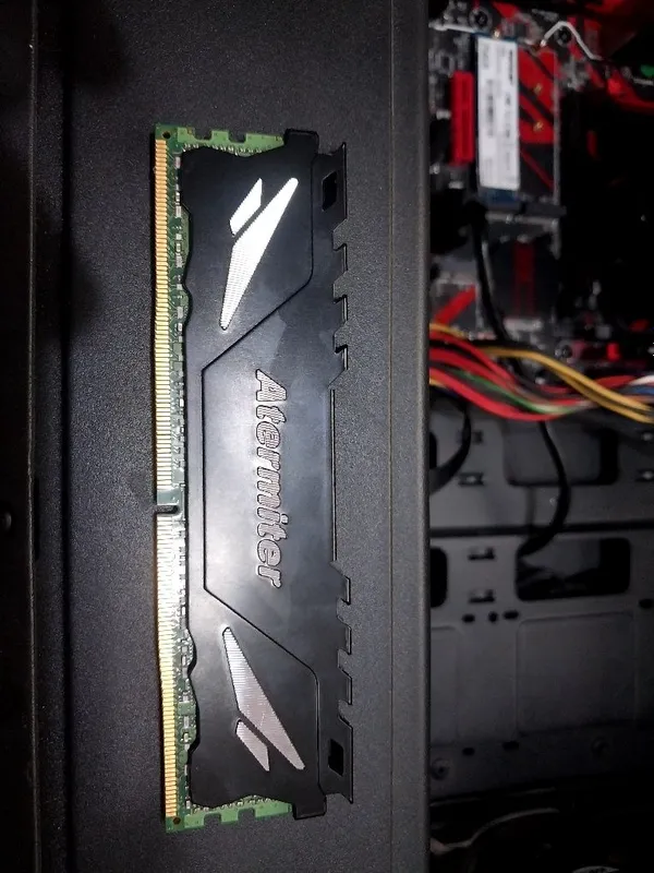 Xeon E2860 DDR4 32 GB 4 Xeon E2860 DDR4 32 GB 4