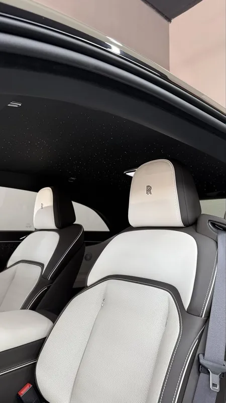 Rolls Royce Spectre Black Badge 4 Rolls Royce Spectre Black Badge 4